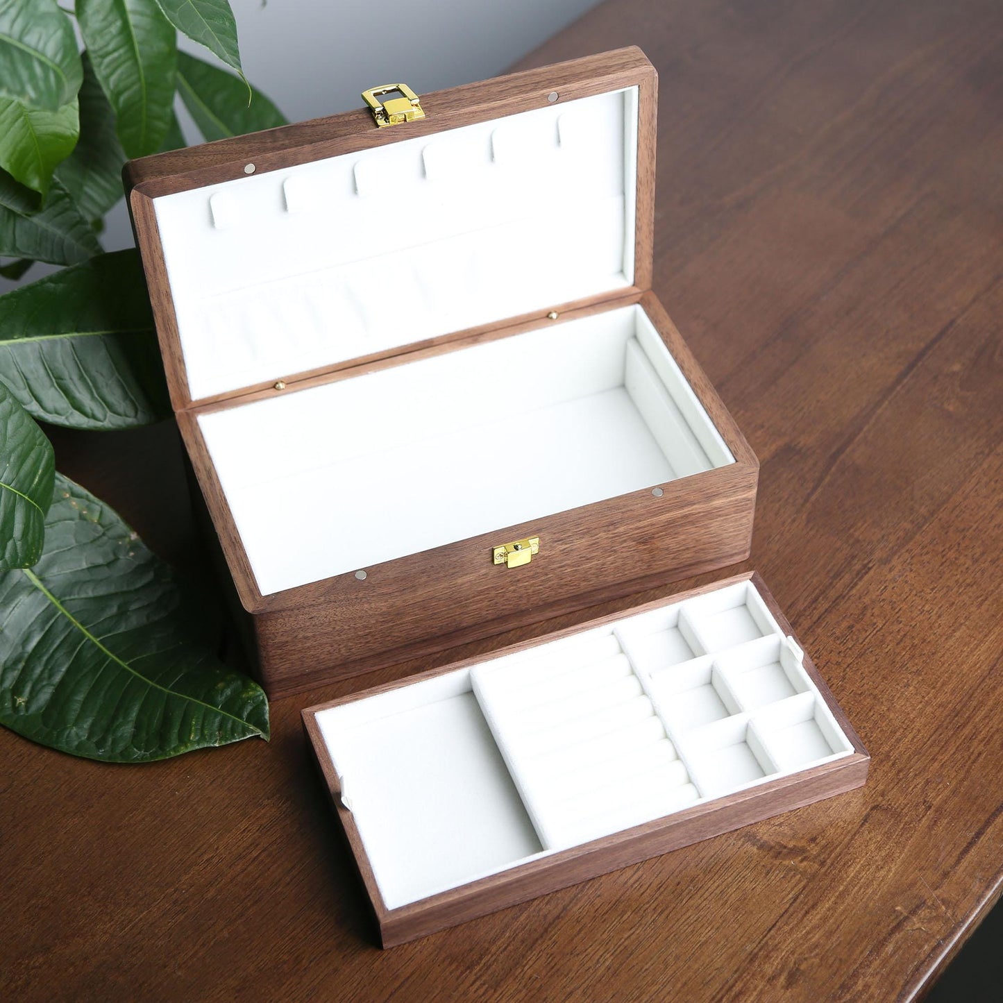 Custom Engraved Walnut Jewelry Box,Personalized Wooden Jewelry Organizer,Travel Case for Women,Bridesmaid Gift,Unique Gift for Her,for Mom