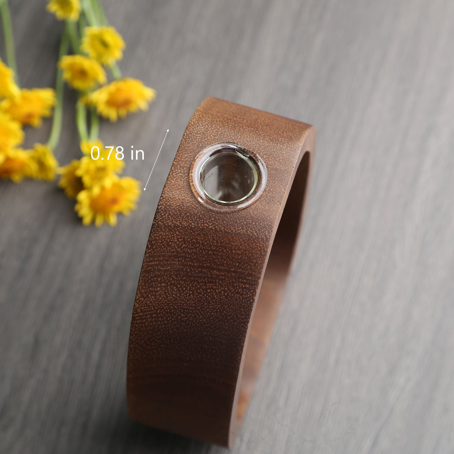 Custom Walnut Wood Vase,Personalized Flower Holder,Unique Gift for Her,Gift for Mom,Home Decoration,Eco-Friendly Décor,Thoughtful Gift Idea