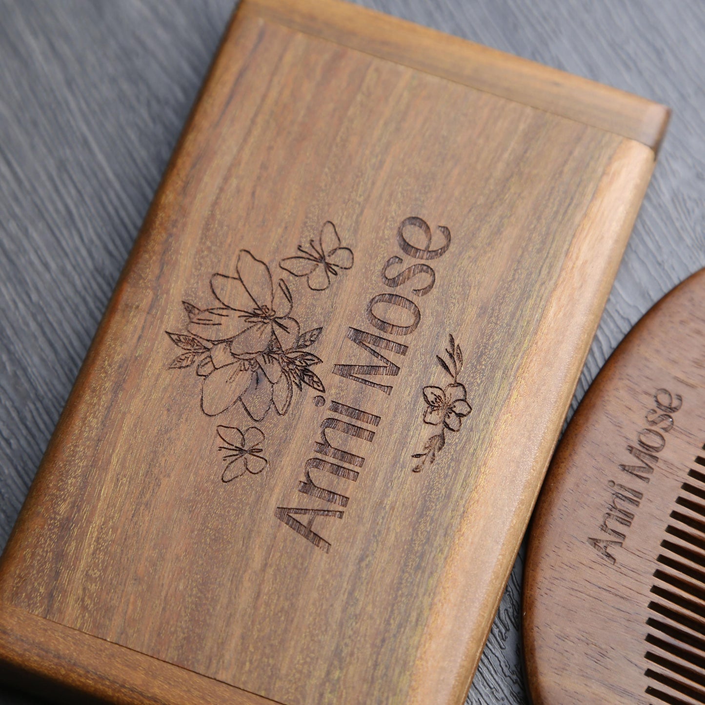 Personalized Wooden Comb and Mirror Set,Custom Name Gift,Bridesmaid Gift,Bridal Shower Gifts,Wedding Gifts,Engraved Wooden Mirror for Mother