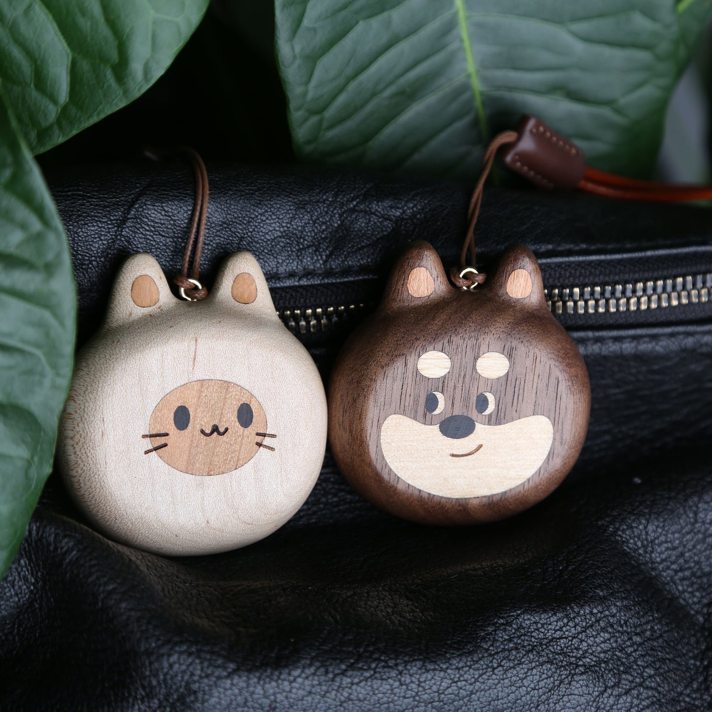 Personalized Wooden Cat/Dog Keychain,Custom Bag Charm for Couples,Engraved Name Gift,Unique Purse Accessory,Gifts for Men & Women,Key Fob