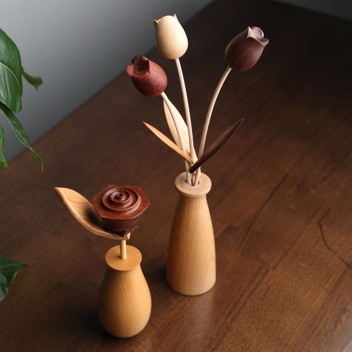 Personalized Wooden Essential Oil Diffuser,Rose/Tulip Aromatherapy Diffuser,Unique Home Décor,Unique Gift for Her & Essential Oil Lovers