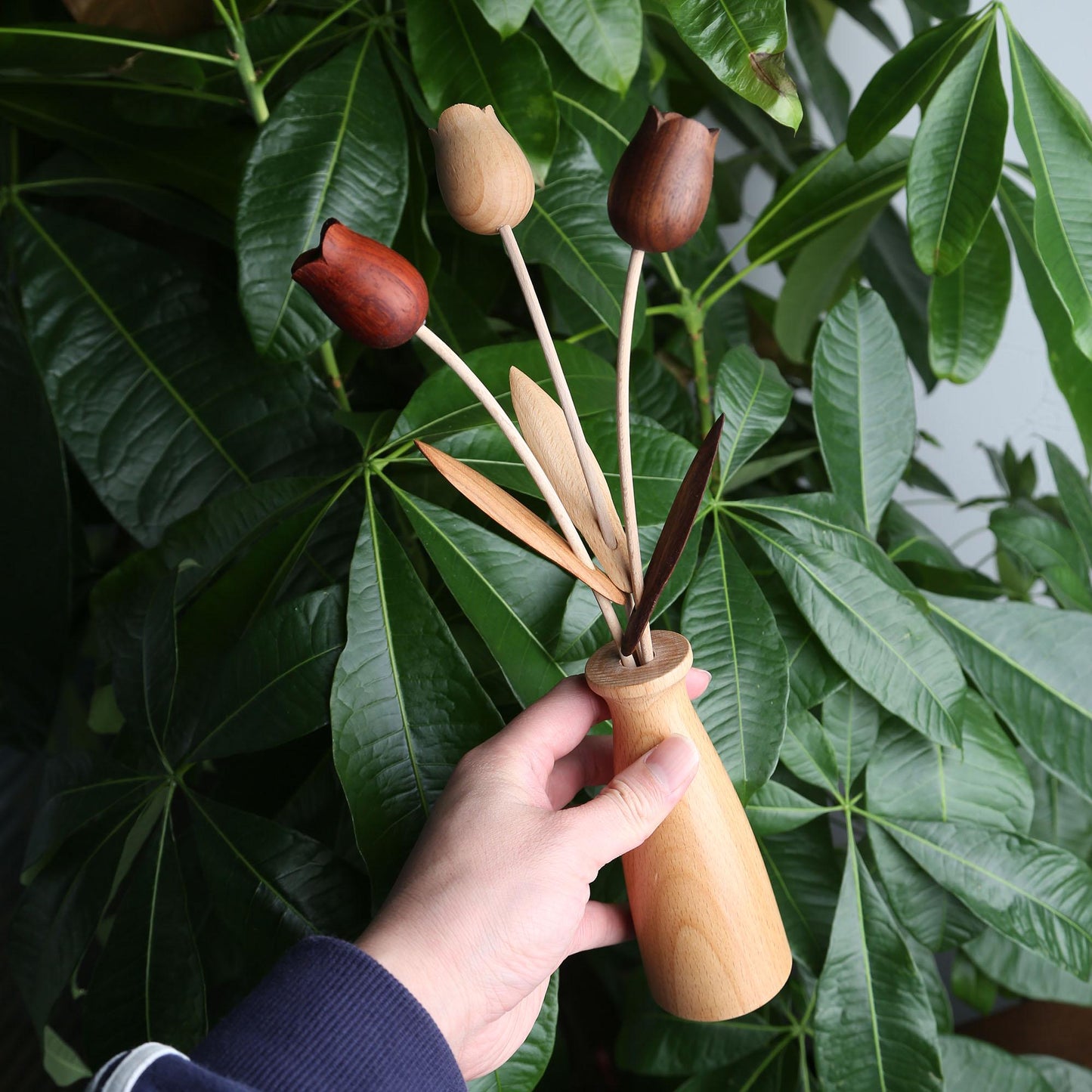 Personalized Wooden Essential Oil Diffuser,Rose/Tulip Aromatherapy Diffuser,Unique Home Décor,Unique Gift for Her & Essential Oil Lovers