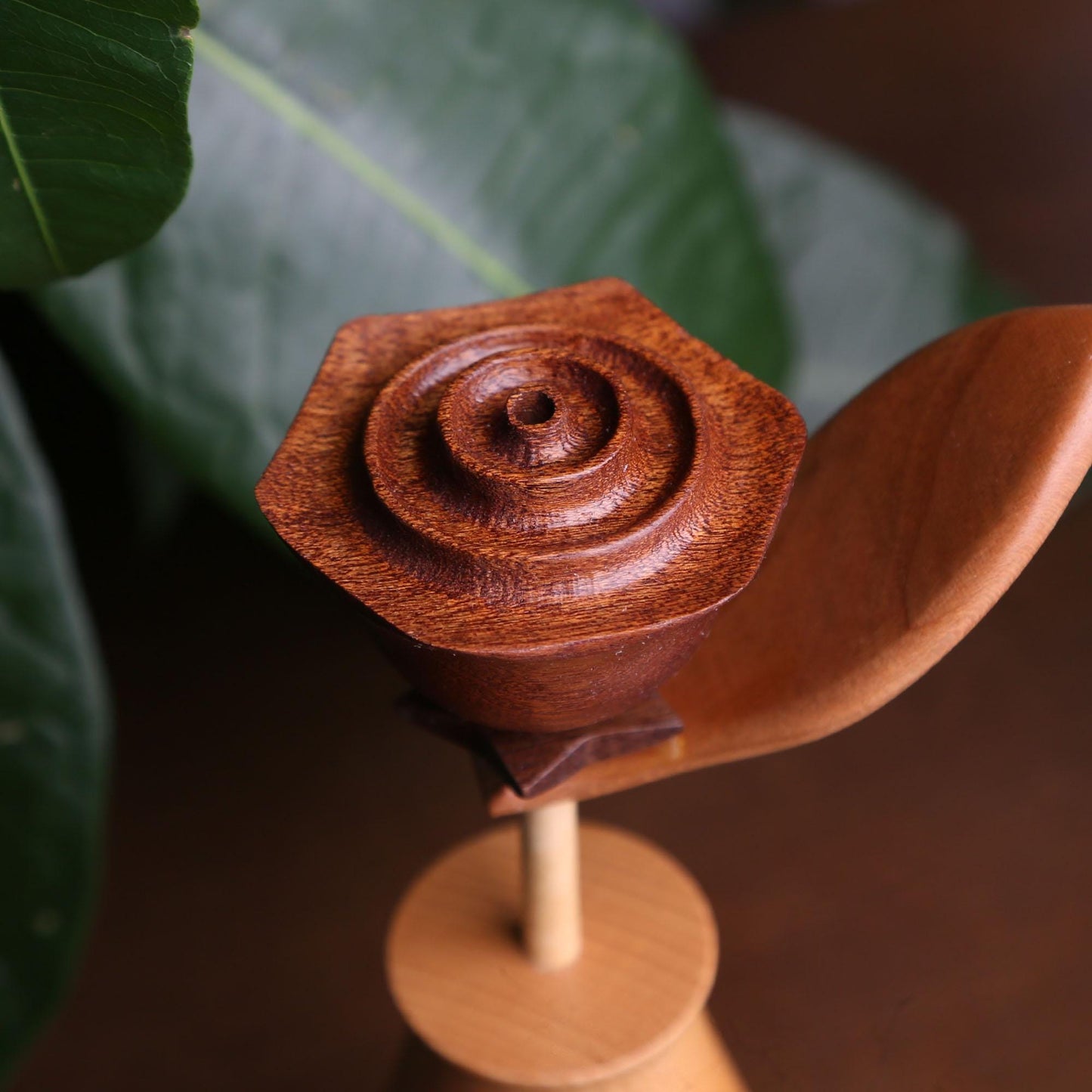 Personalized Wooden Essential Oil Diffuser,Rose/Tulip Aromatherapy Diffuser,Unique Home Décor,Unique Gift for Her & Essential Oil Lovers