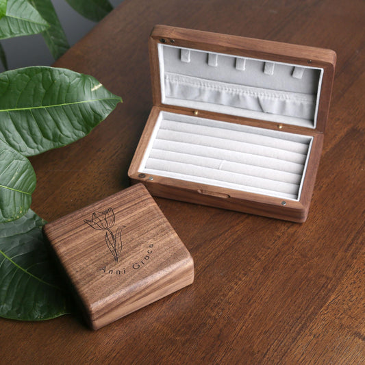 Custom Walnut Jewelry Box,Personalized Wooden Keepsake Box,Engraved Gift for Her,Bridesmaid Gift,Rustic Gift for Mom,Unique Jewelry Storage